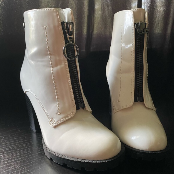 simply vera vera wang grouse women's high heel ankle boots